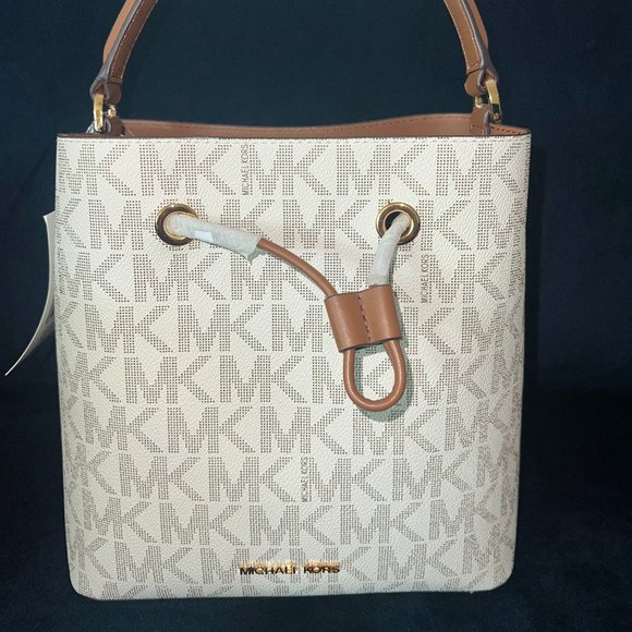 Michael Kors Bags Michael Kors Suri Medium Bucket Messenger